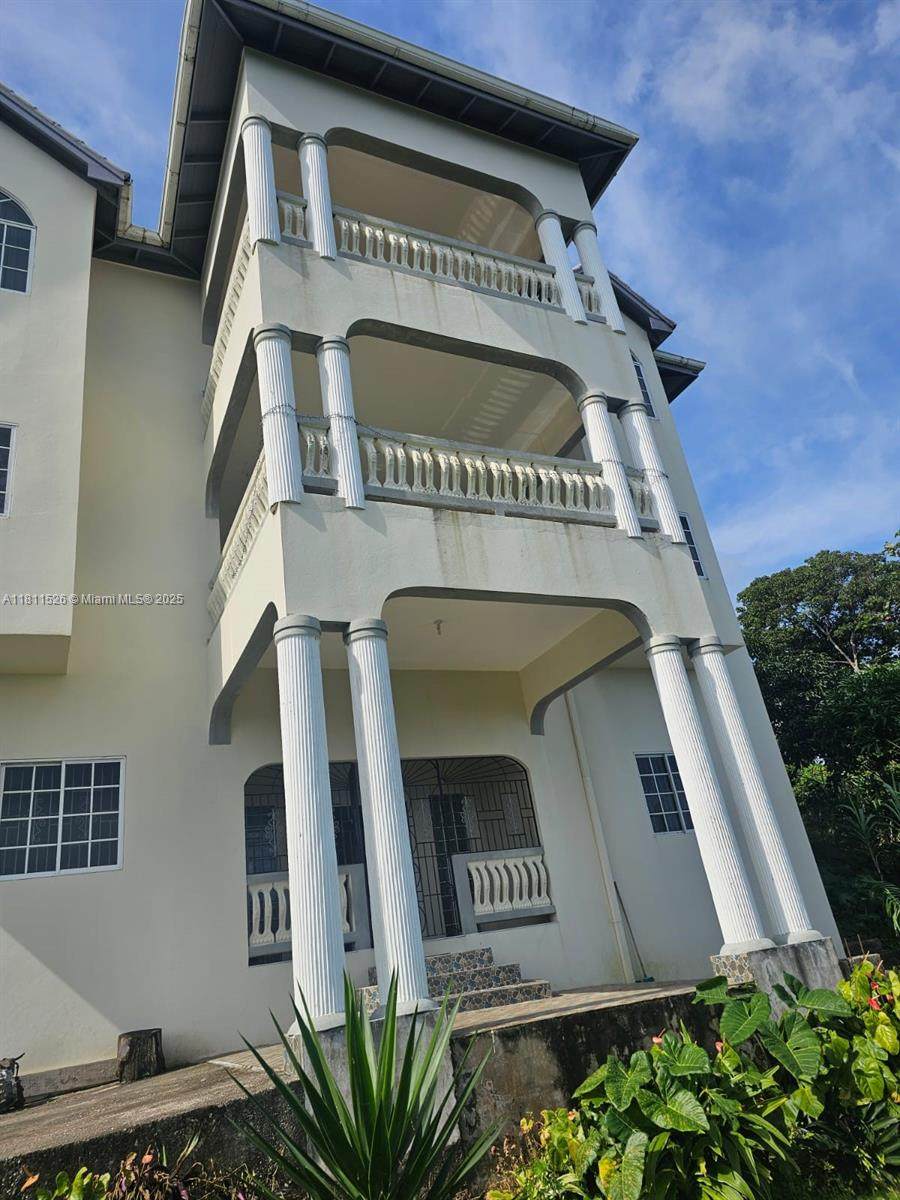 00 Bamboo, St. Ann, Jamaica - Photo 1