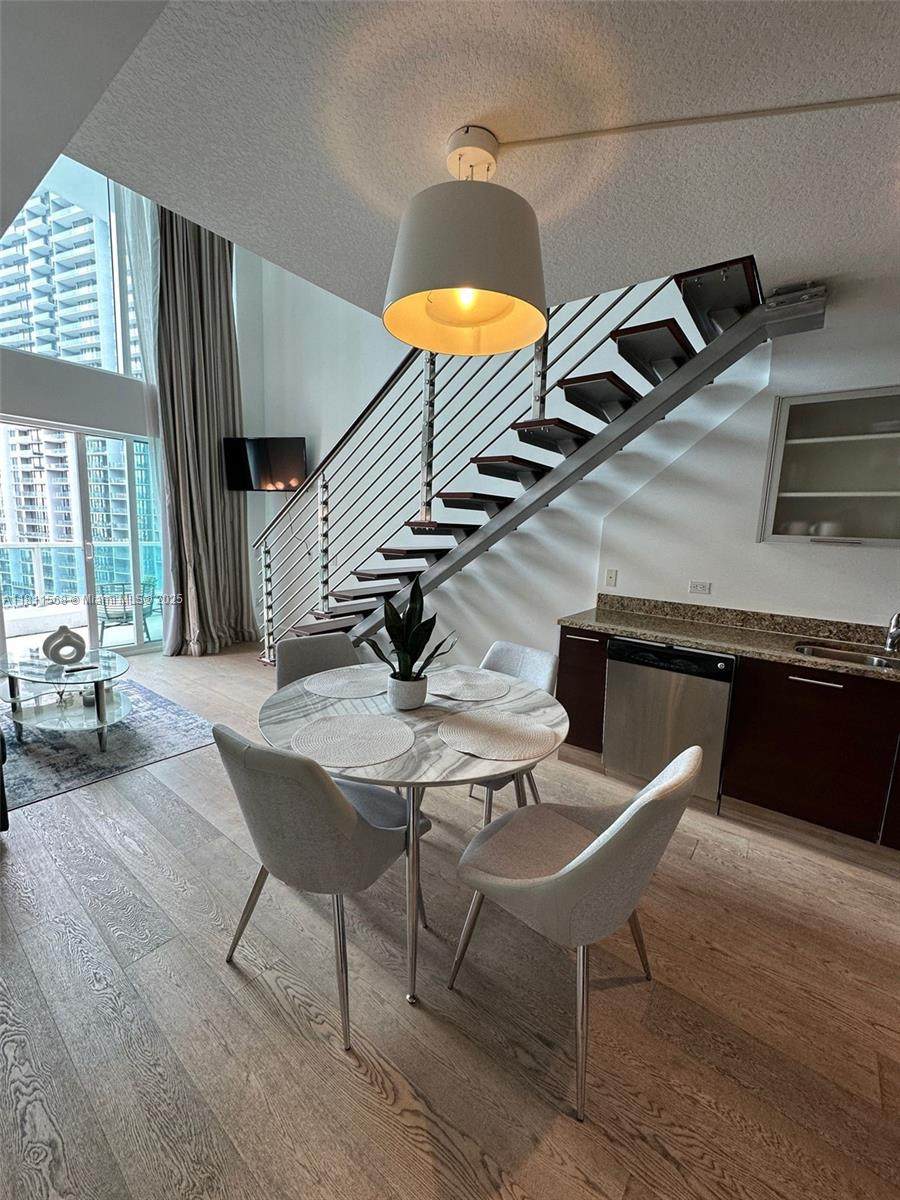 41 5th St - Photo 1