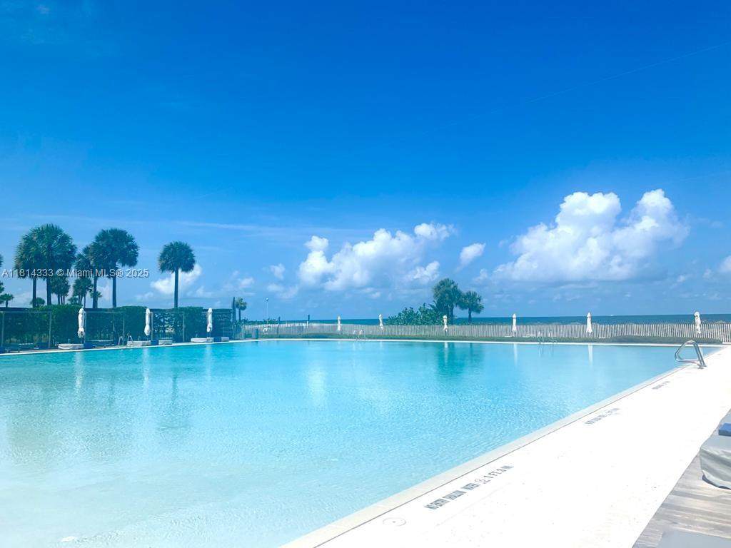 350 Ocean Dr - Photo 1