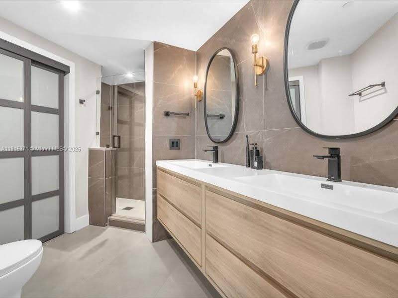 55 6th St - Photo 1