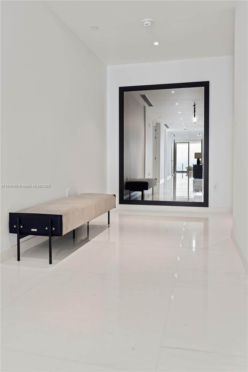 https://bt-photos.global.ssl.fastly.net/miami/1280_boomver_1_A11816409-2.jpg