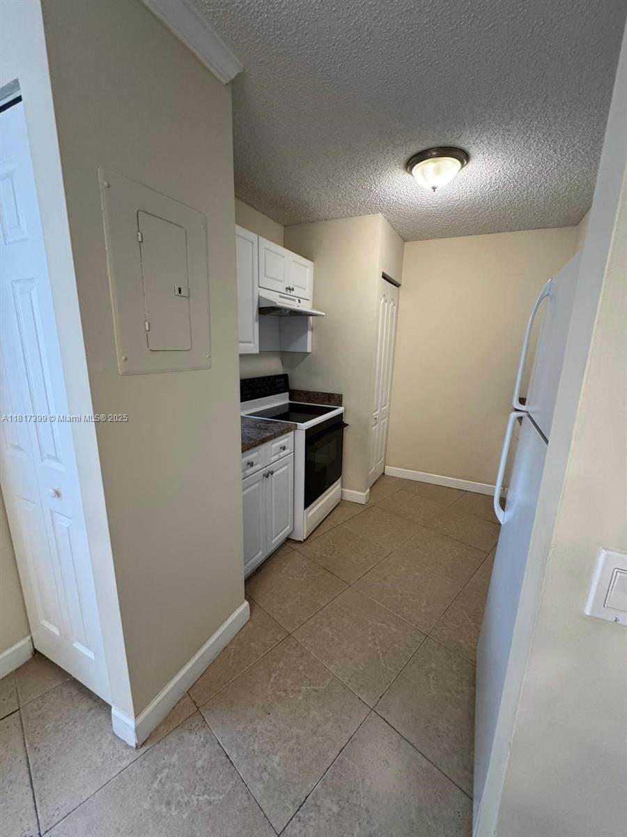 8630 3rd St - Photo 1