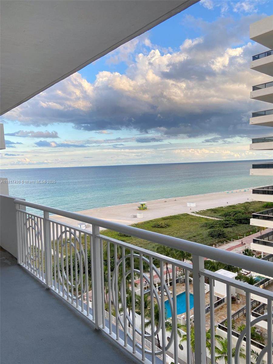 5825 Collins Ave - Photo 1
