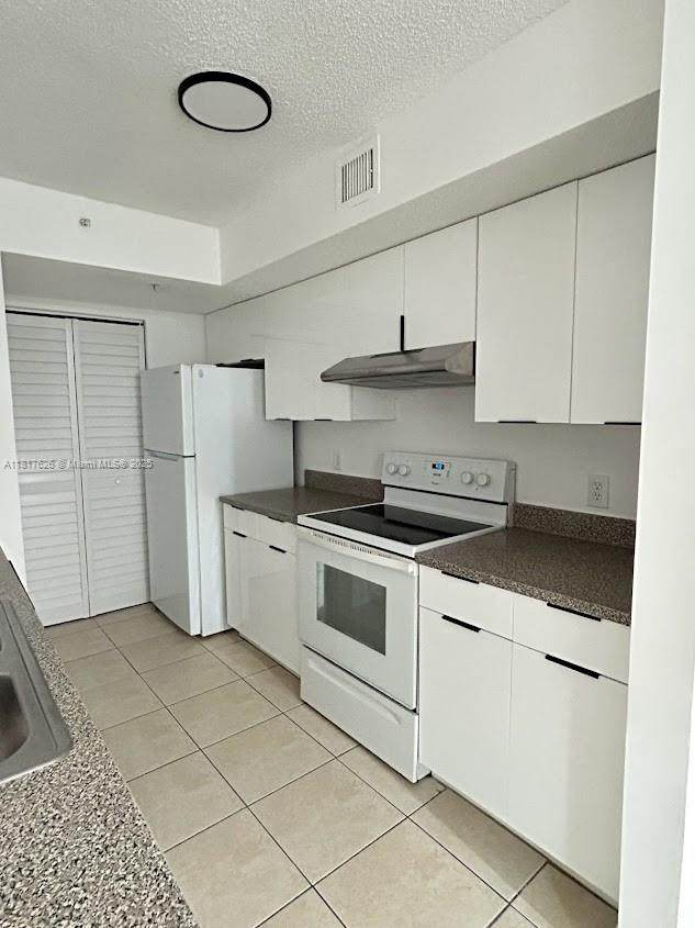450 Park Rd - Photo 1