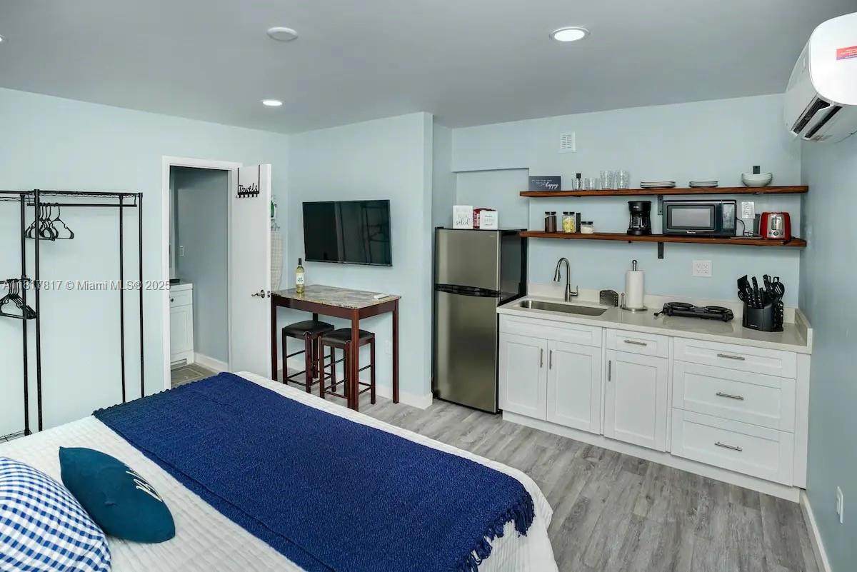 1647 29th Ave - Photo 1