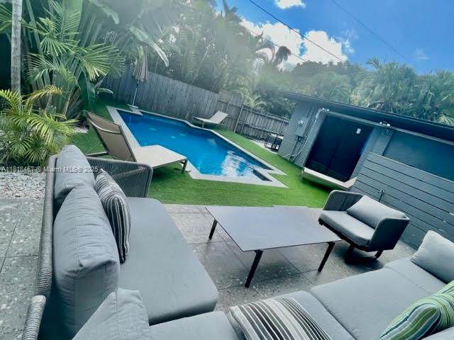 1244 Hollywood Blvd - Photo 1