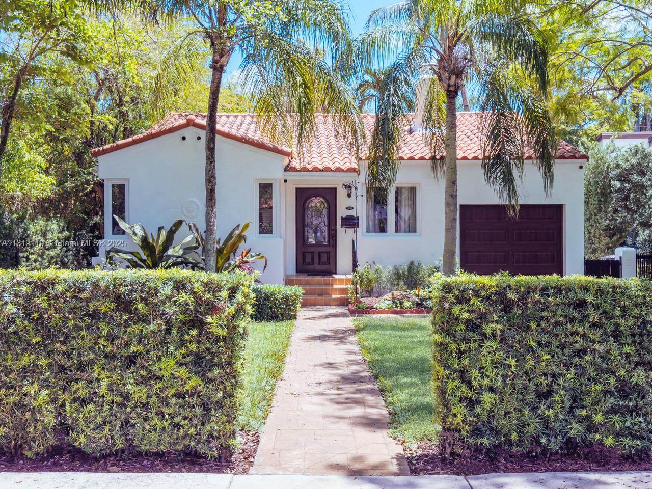 1036 Palermo Ave - Photo 1