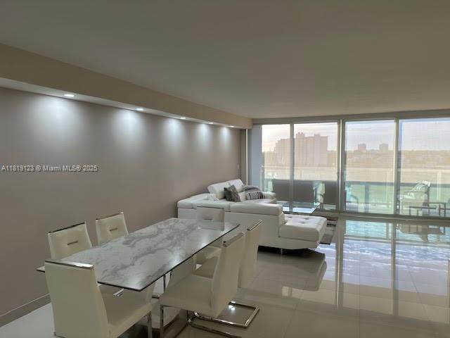 100 Bayview Dr - Photo 1