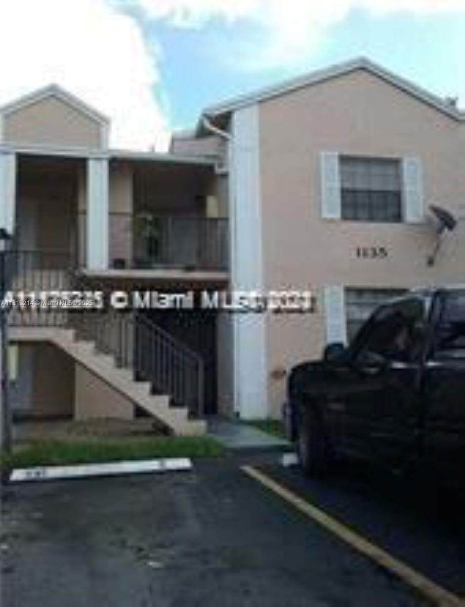 1135 Franklin Ave - Photo 1