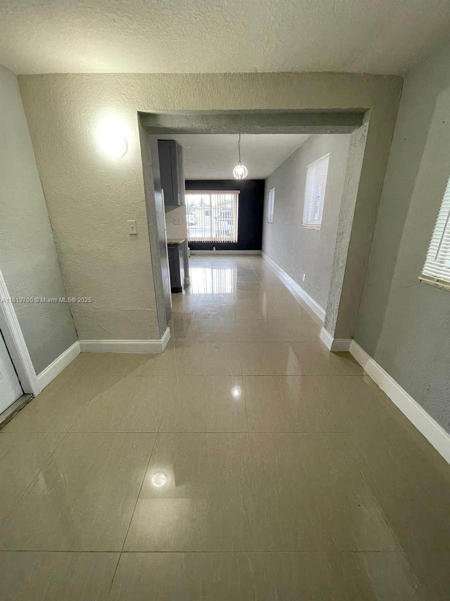 2720 2nd St - Photo 1
