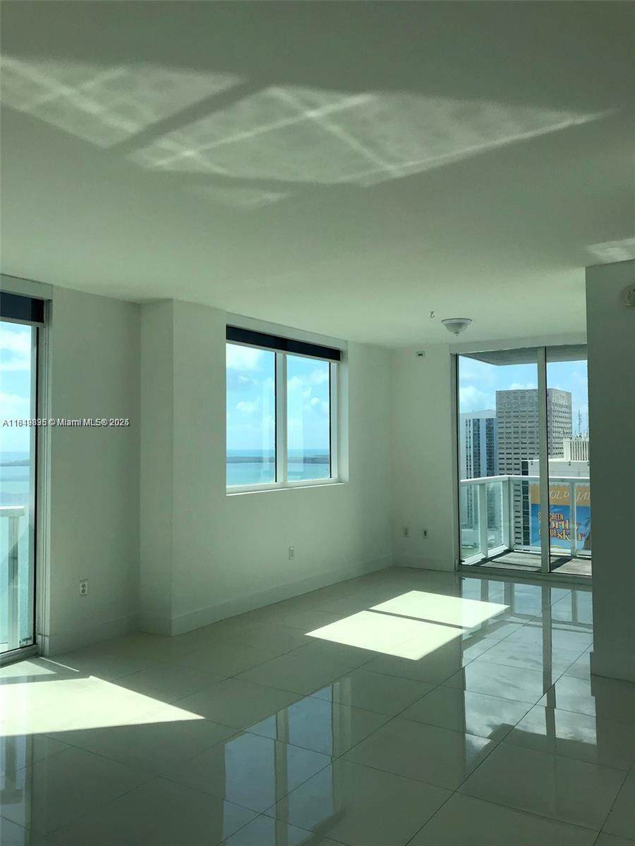 244 Biscayne Blvd - Photo 1