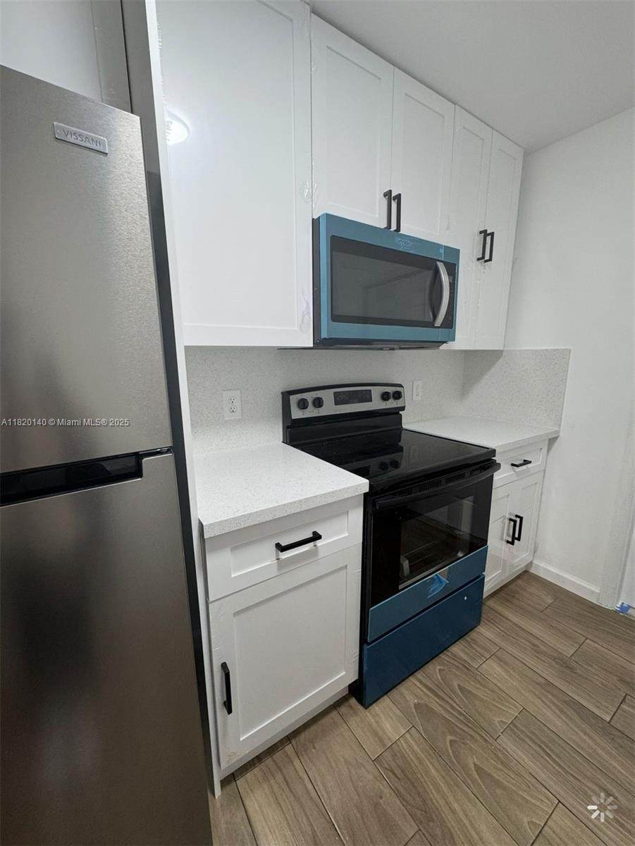 617 3rd Ave - Photo 1