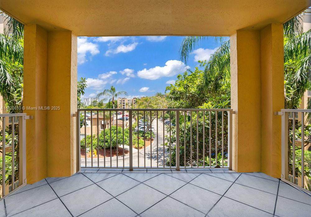 19555 Country Club Dr - Photo 1
