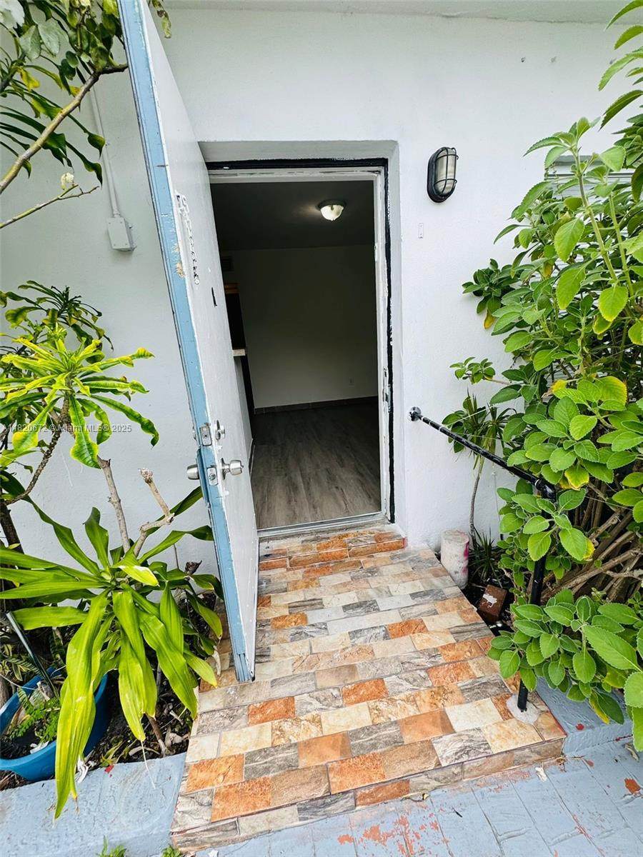 2900 Flagler St - Photo 1