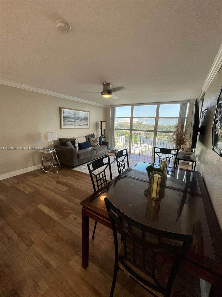 1700 N River Dr - Photo 1