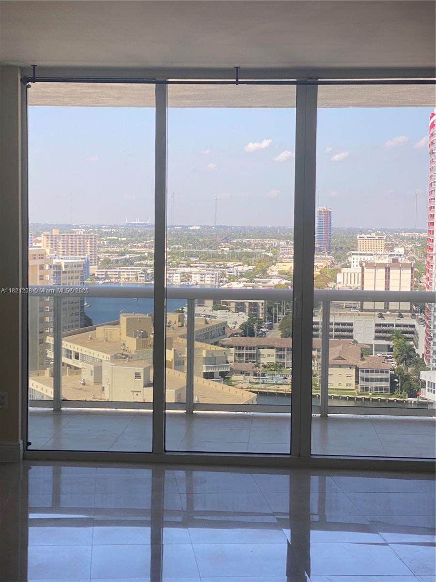 1800 Ocean Dr - Photo 1