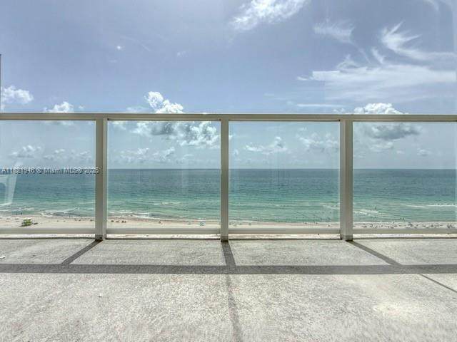 5701 Collins Ave - Photo 1