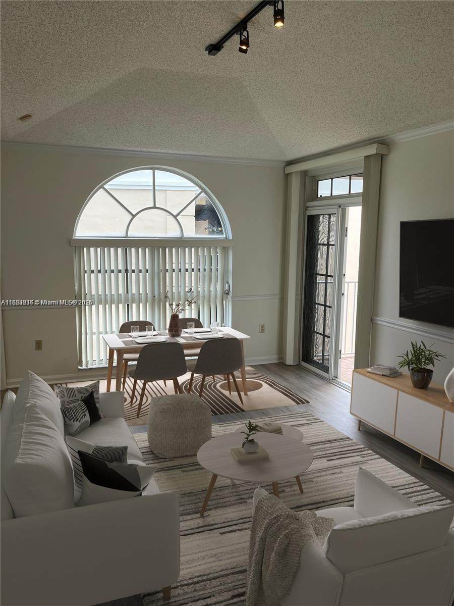 1280 Alhambra Cir - Photo 1