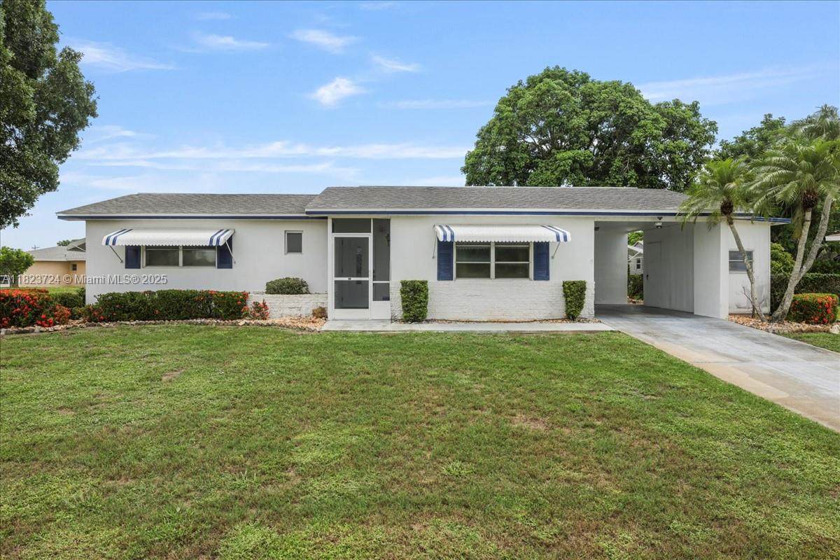 216 Rockcliff Ave - Photo 1