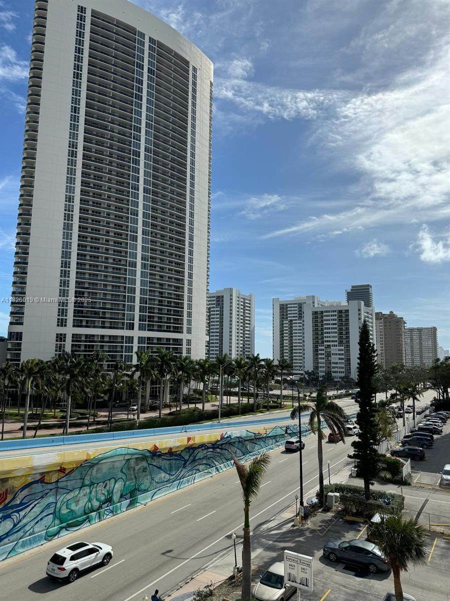 https://bt-photos.global.ssl.fastly.net/miami/orig_boomver_1_A11826019-2.jpg