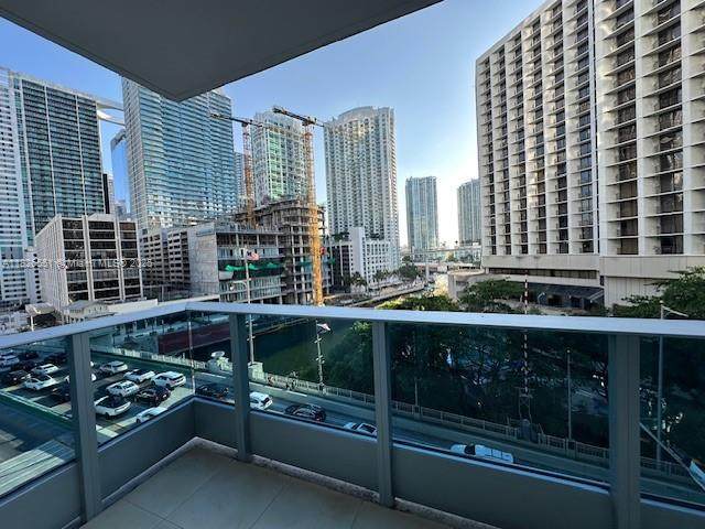 https://bt-photos.global.ssl.fastly.net/miami/orig_boomver_1_A11826551-2.jpg