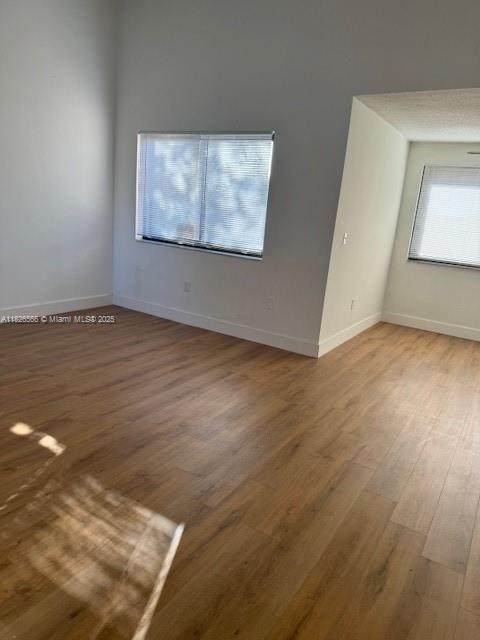 201 Park Dr - Photo 1