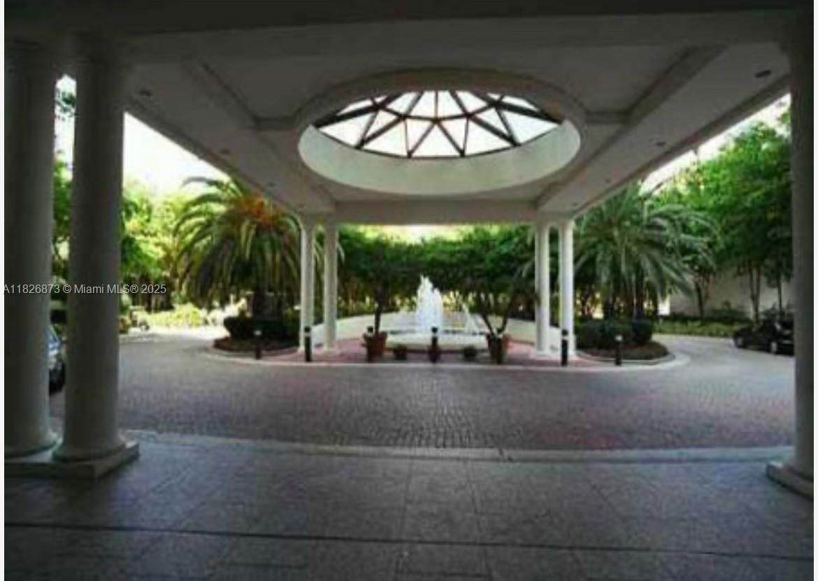 https://bt-photos.global.ssl.fastly.net/miami/orig_boomver_1_A11826873-2.jpg