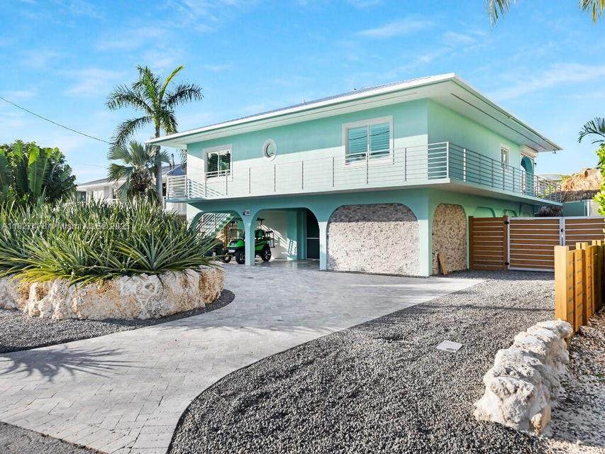 232 Seaview Dr - Photo 1