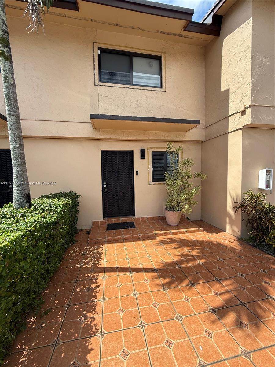 131 109th Ave - Photo 1