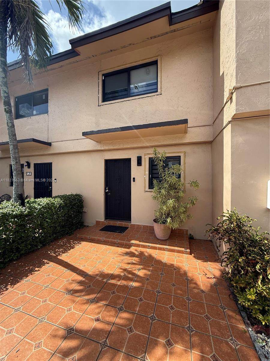 https://bt-photos.global.ssl.fastly.net/miami/orig_boomver_1_A11827653-2.jpg