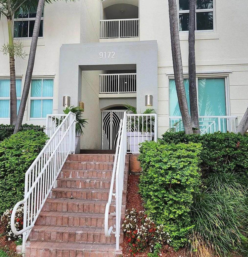 9172 Collins Ave - Photo 1