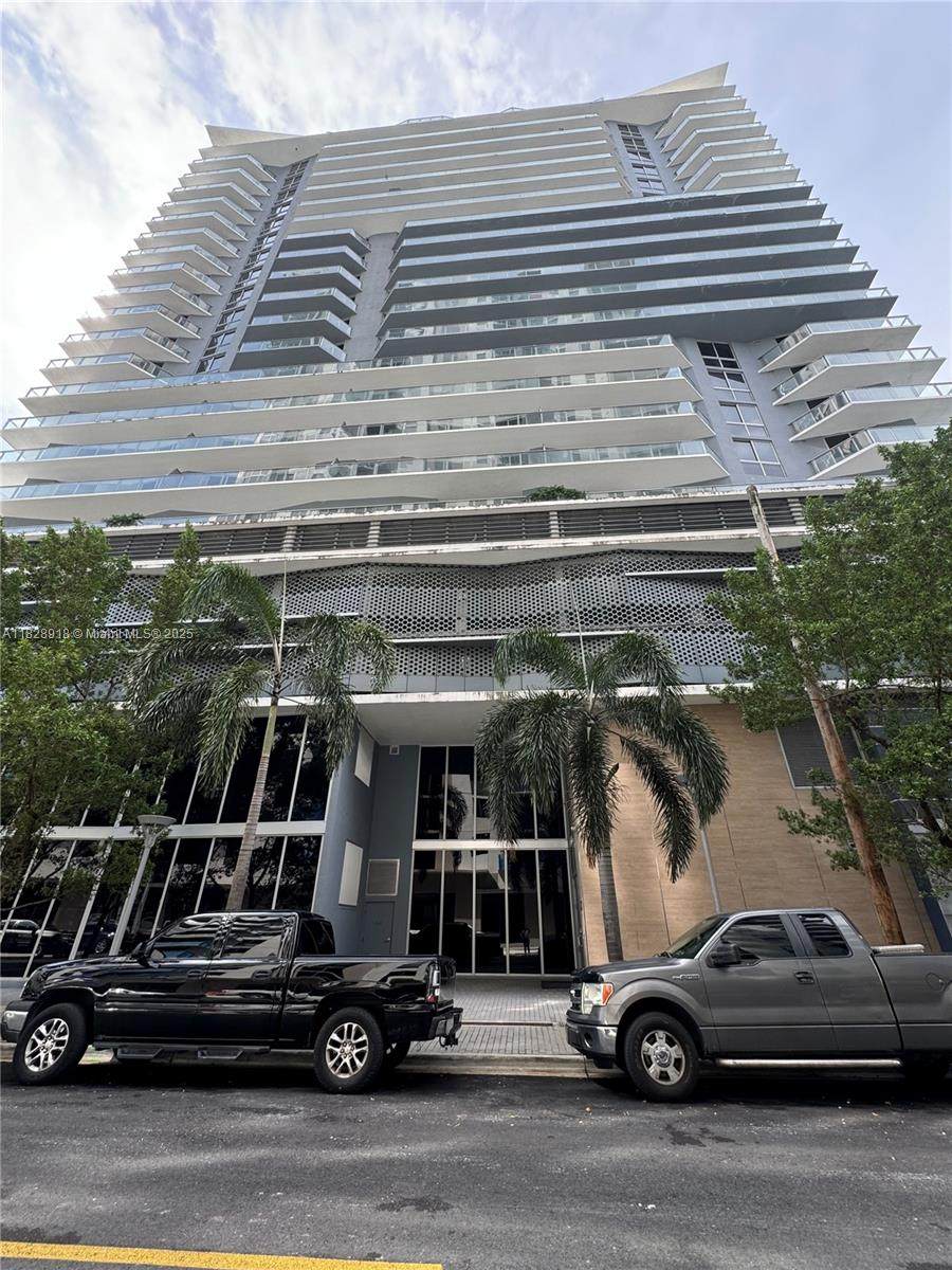 https://bt-photos.global.ssl.fastly.net/miami/orig_boomver_1_A11828918-2.jpg