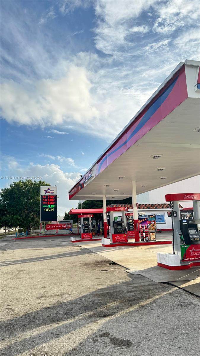 https://bt-photos.global.ssl.fastly.net/miami/orig_boomver_1_A11830459-2.jpg