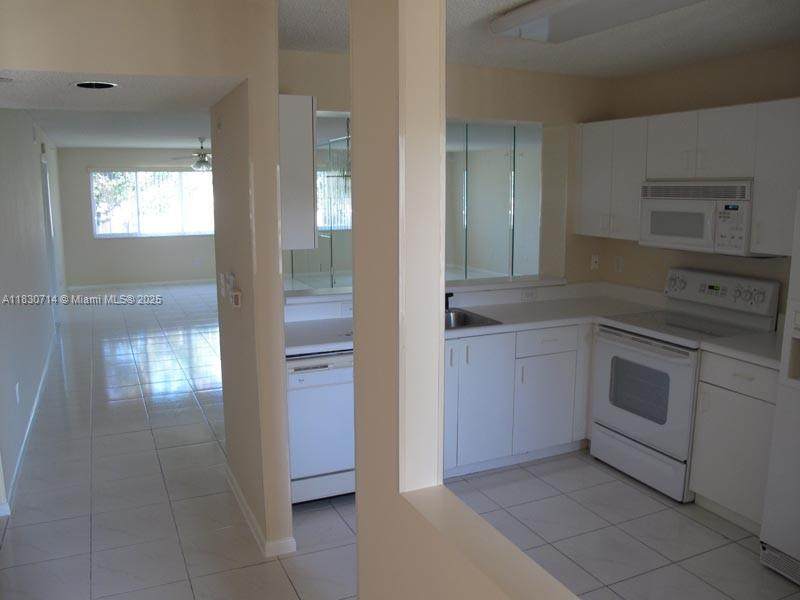 9511 Weldon Cir - Photo 1