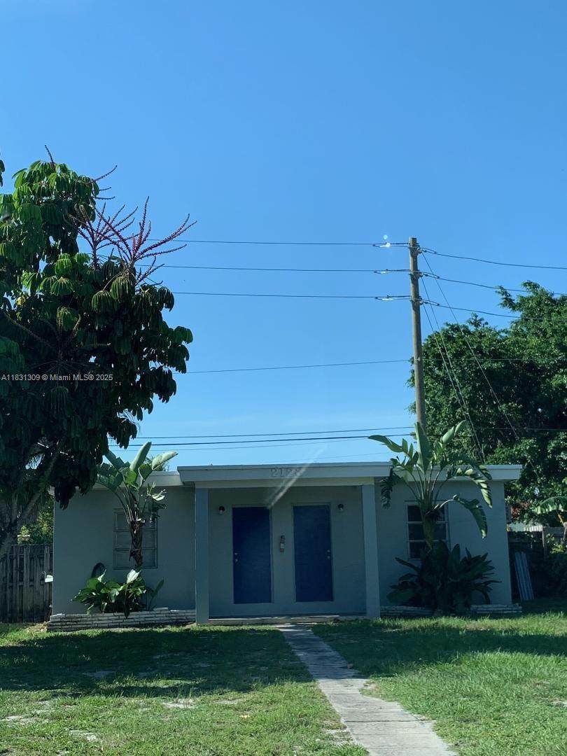 2123 Wilson - Photo 1