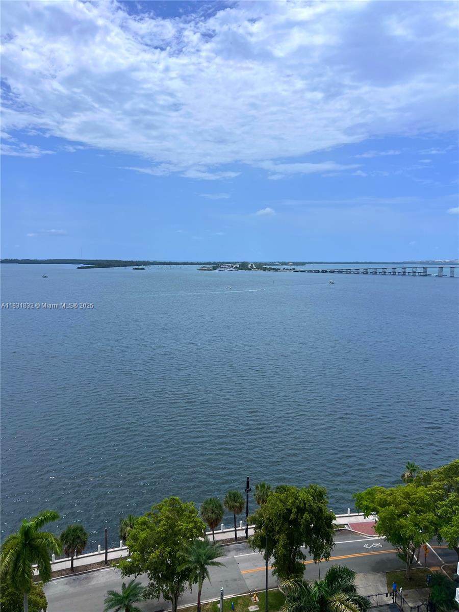 1420 Brickell Bay Dr - Photo 1