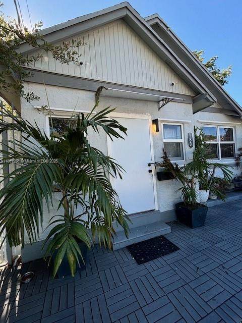 180 82nd Ter - Photo 1