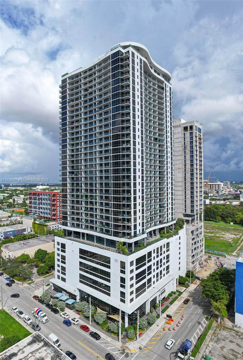 https://bt-photos.global.ssl.fastly.net/miami/orig_boomver_1_A11832017-2.jpg