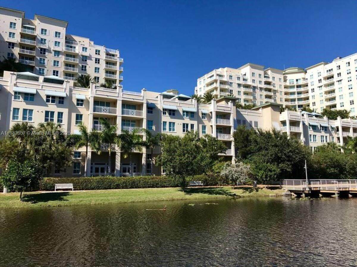https://bt-photos.global.ssl.fastly.net/miami/orig_boomver_1_A11832657-2.jpg