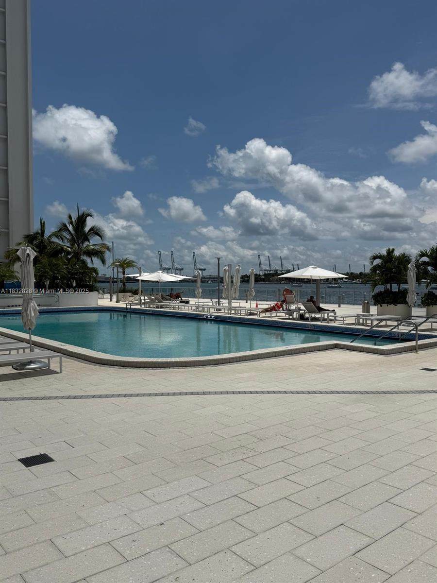 1000 West Ave - Photo 1