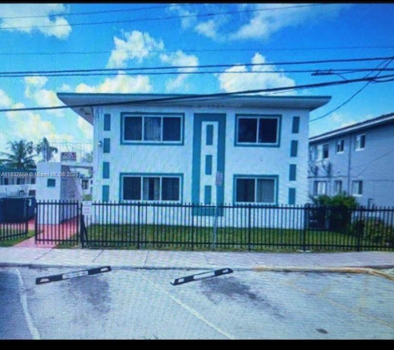 2101 Calais Dr - Photo 1