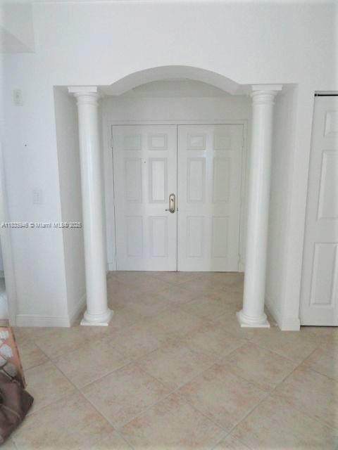 https://bt-photos.global.ssl.fastly.net/miami/orig_boomver_1_A11833946-2.jpg