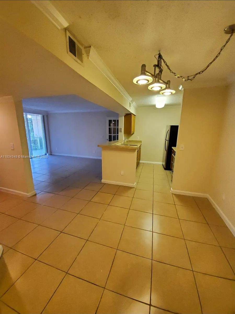 https://bt-photos.global.ssl.fastly.net/miami/1280_boomver_1_A11834348-2.jpg
