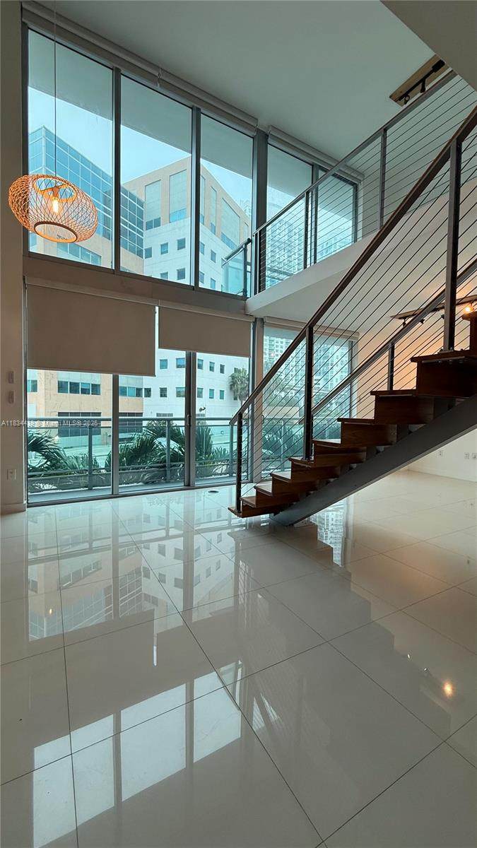 350 Miami Ave - Photo 1