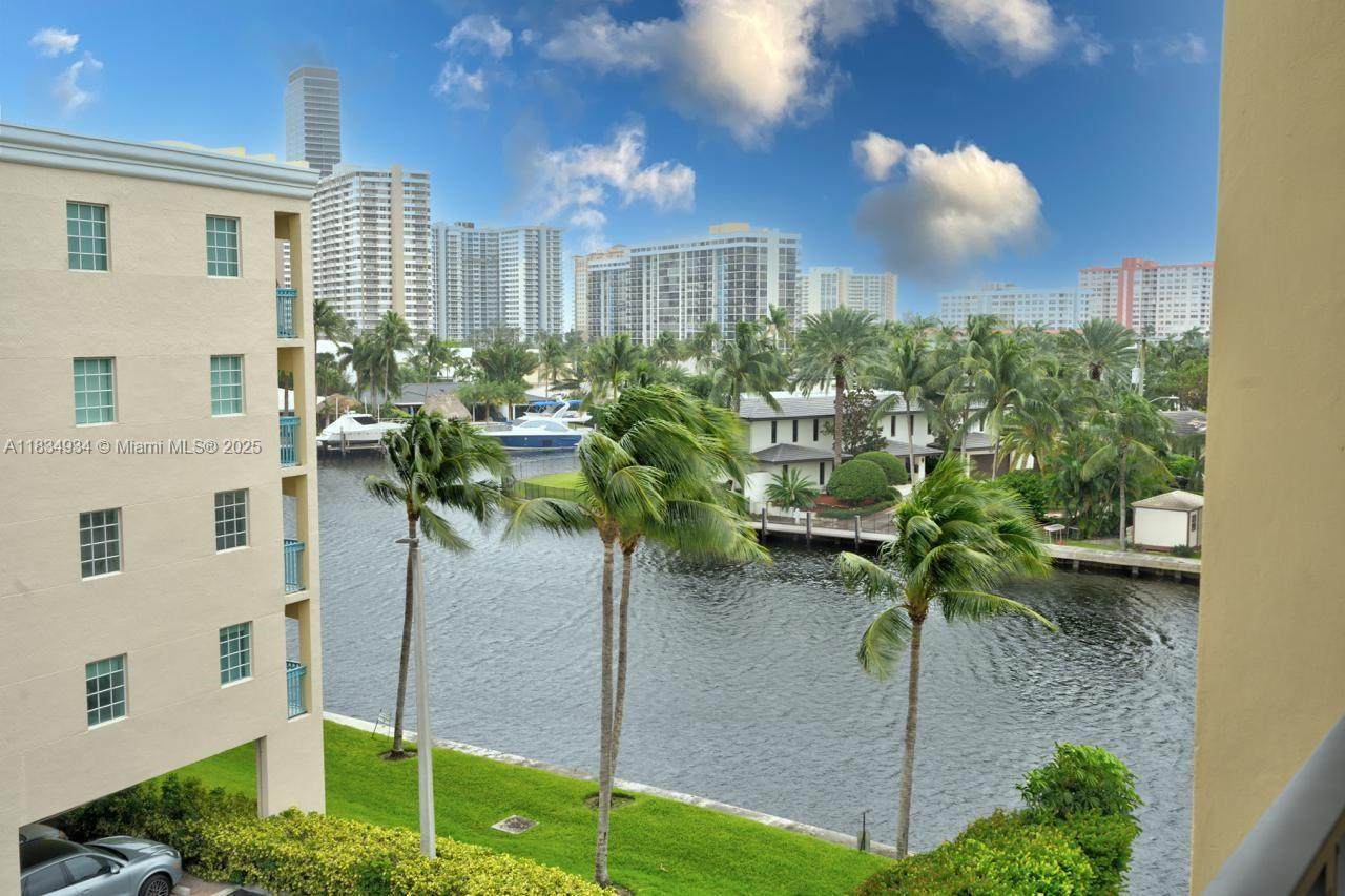 https://bt-photos.global.ssl.fastly.net/miami/orig_boomver_1_A11834934-2.jpg