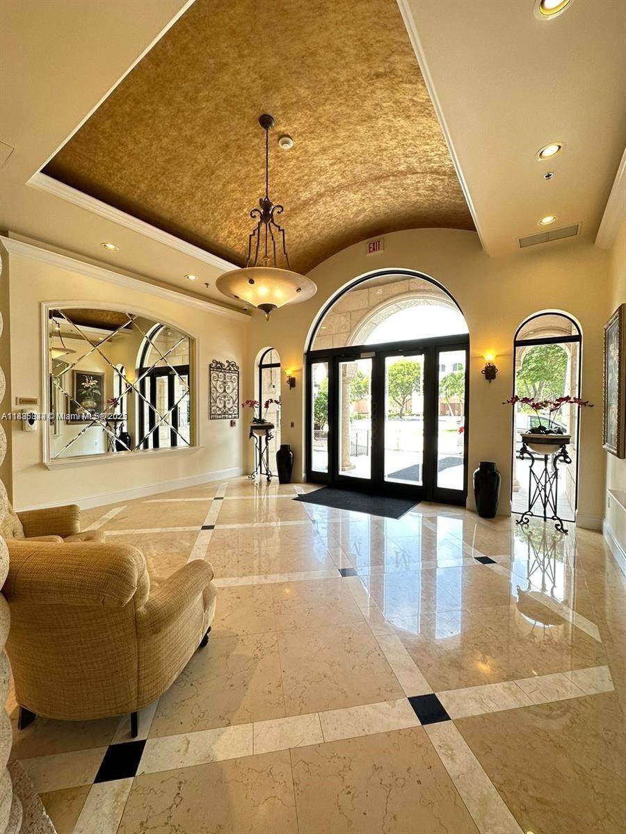 https://bt-photos.global.ssl.fastly.net/miami/orig_boomver_1_A11835333-2.jpg