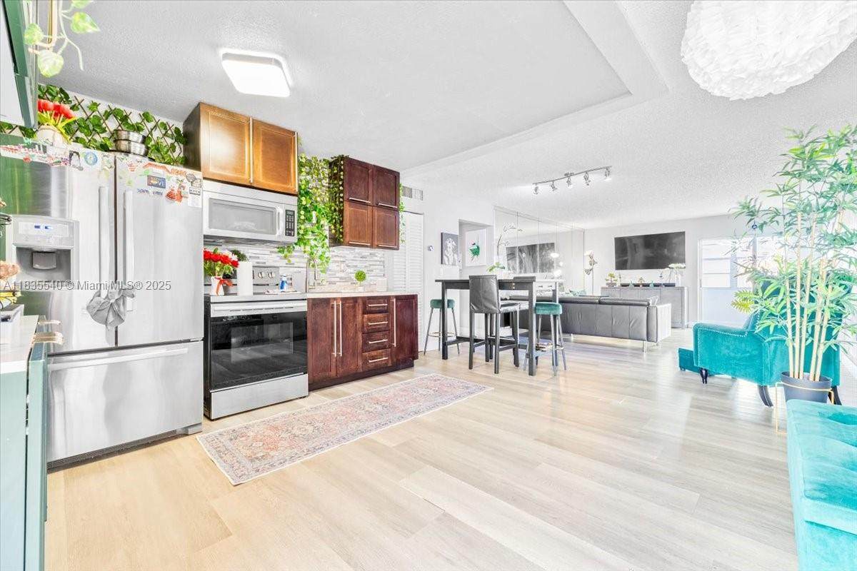 1890 56th St - Photo 1