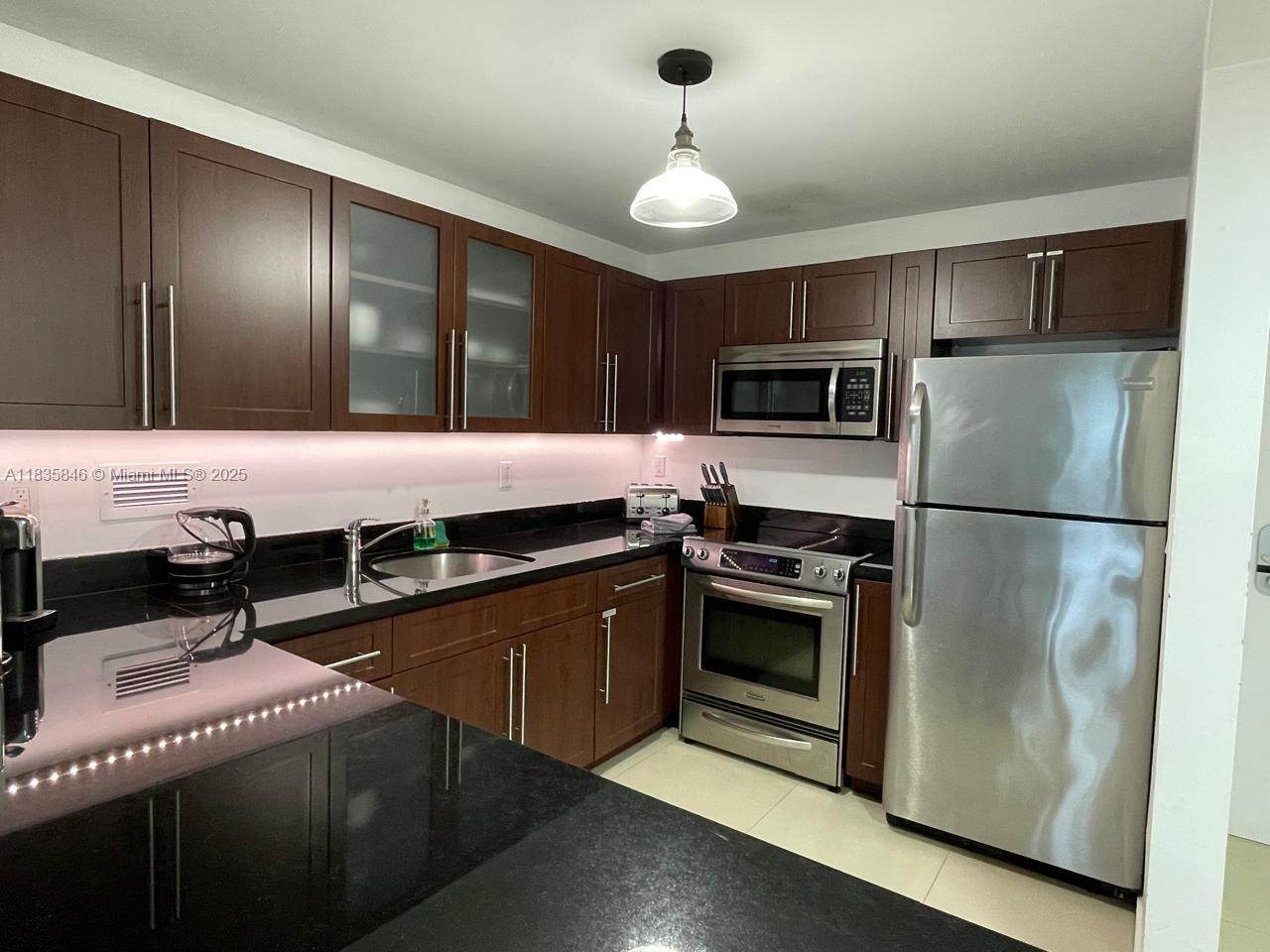 2301 Collins Ave - Photo 1