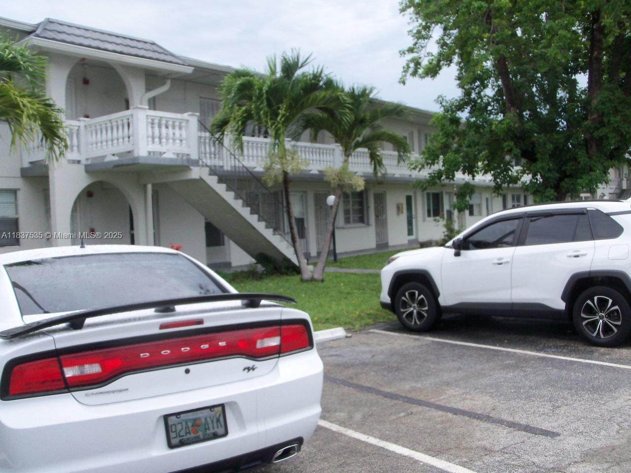 https://bt-photos.global.ssl.fastly.net/miami/orig_boomver_1_A11837535-2.jpg