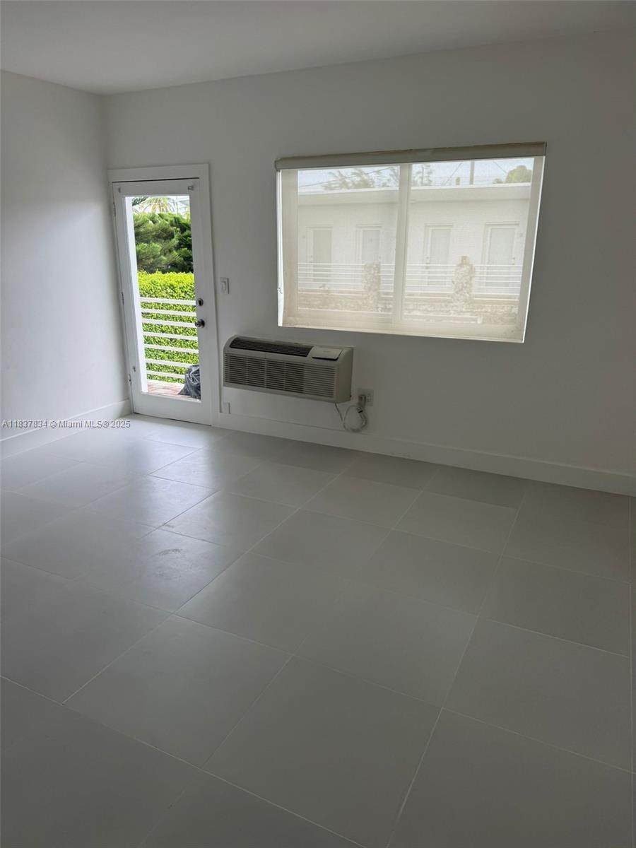 https://bt-photos.global.ssl.fastly.net/miami/orig_boomver_1_A11837834-2.jpg